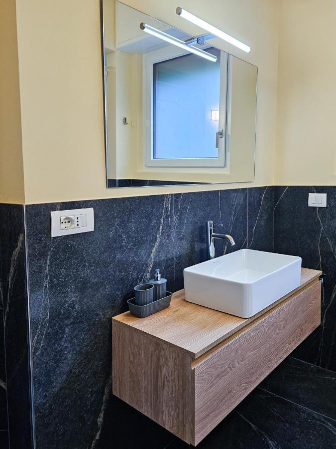 Wade Milano - San Raffaele Apartment